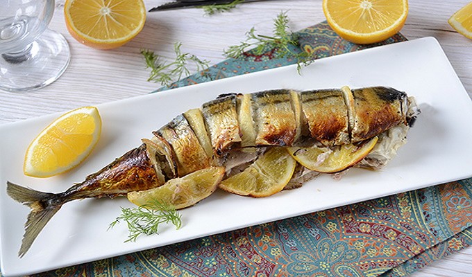 запеченная скумбрия в духовке