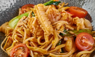 Лапша с морепродуктами